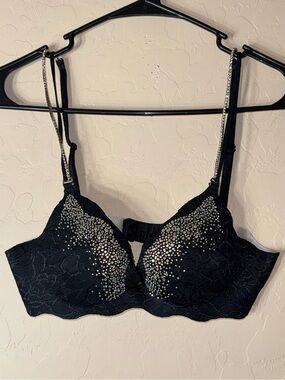 Victoria’s Secret Very Sexy Miraculous 34A Black Rhinestone Push Up Bra